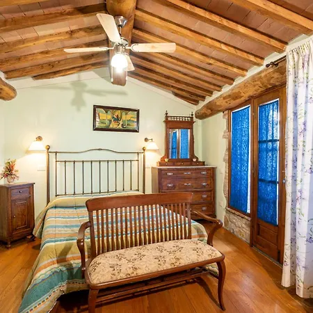 Farm stay Historic Casa Del Chiodo
