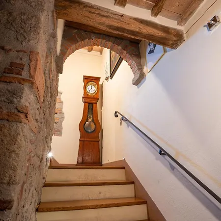 Historic Casa Del Chiodo Farm stay